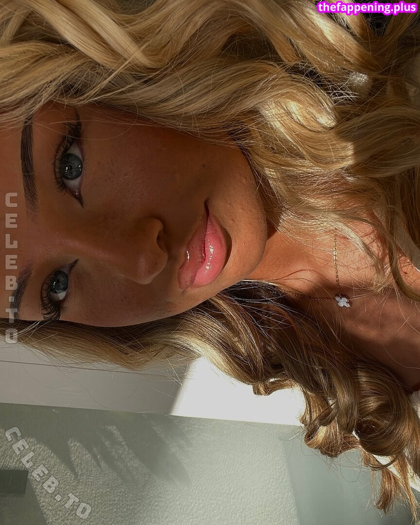 19j0yc3 Nude OnlyFans Photo #14