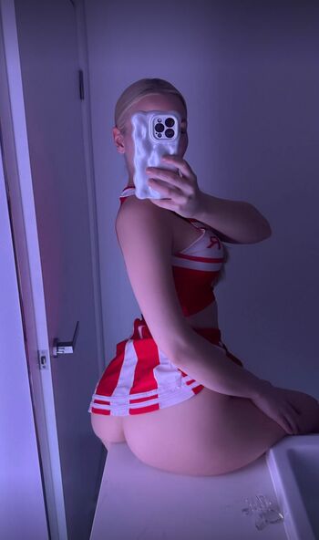 Amyrosebutt