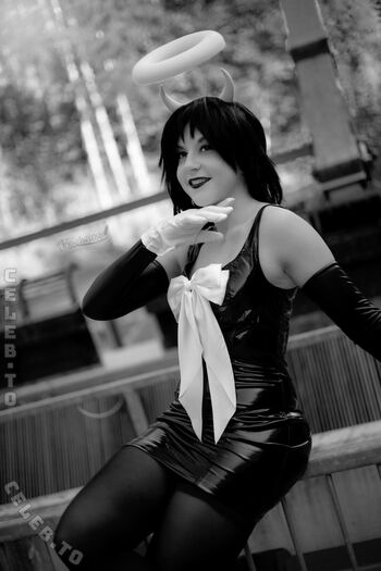 Angelwings_Cos