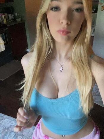 Ava