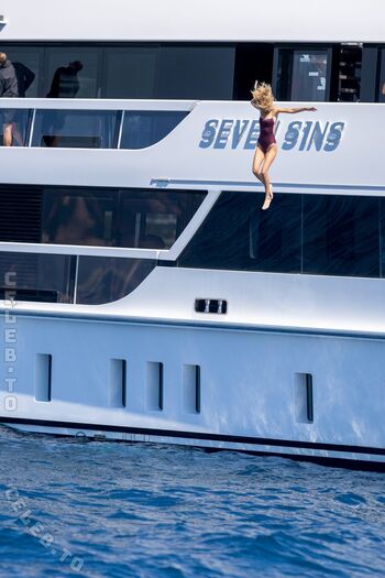 Bella Hadid