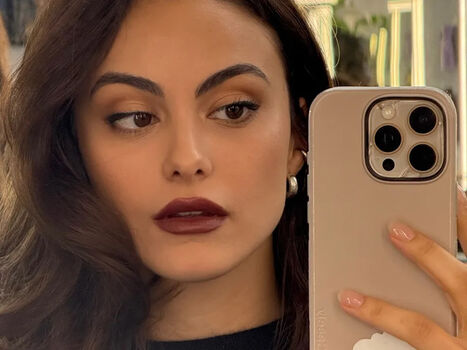 Camila Mendes