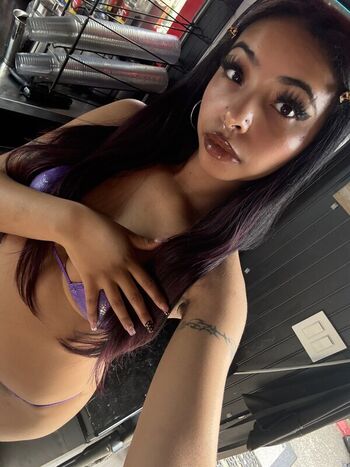 carmenbabyxoxo