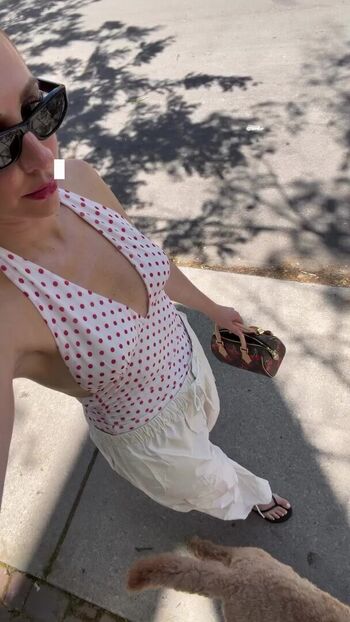 Charlotte Dobre