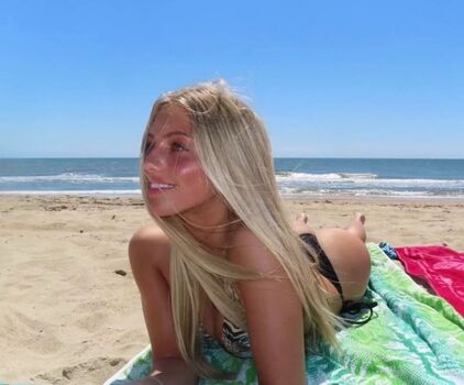 Chloe Dinello