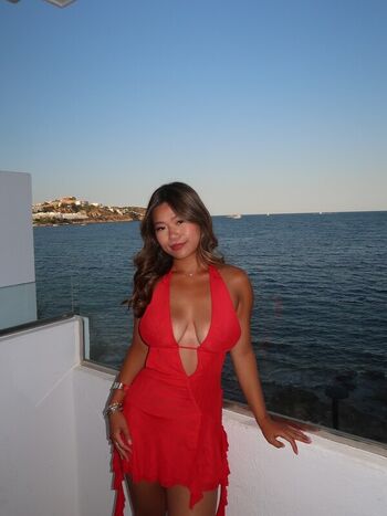 Chloe Ng