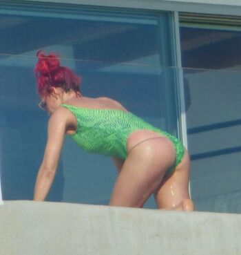 Dianne Buswell