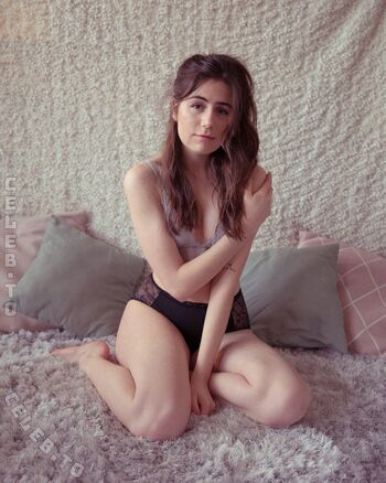 Dodie Clark