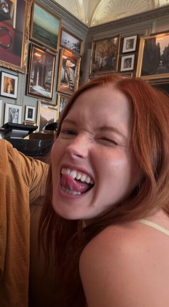 Ellie Bamber