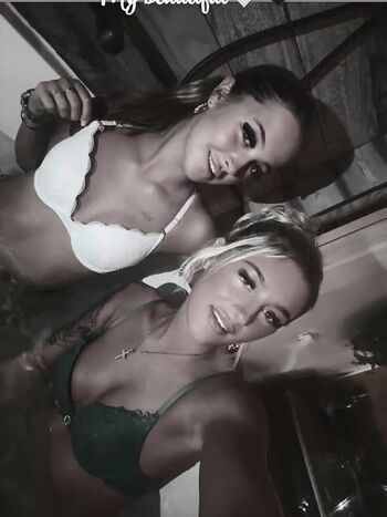 elliemaixo
