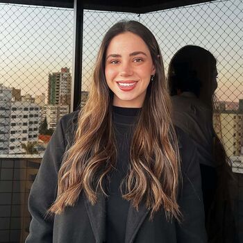Fernanda Carvalho Da Cruz