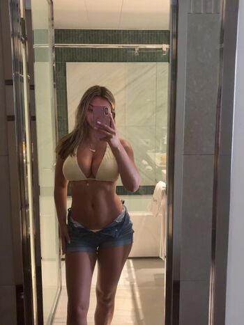 gaby_zola