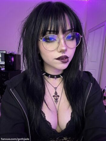gothjadee8