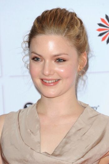 Holliday Grainger