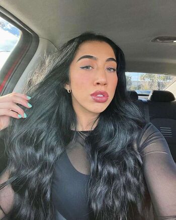 Indi Hartwell