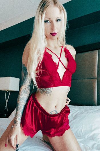 Josie Peach