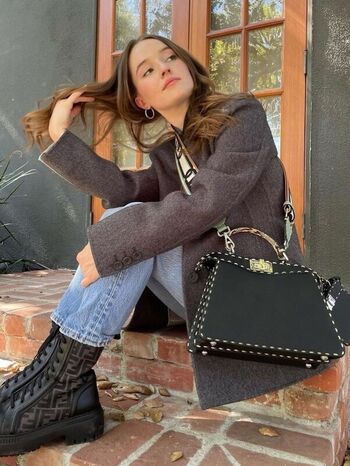 Kaitlyn Dever