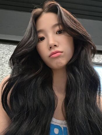 Kazuha Nakamura 中村 一葉