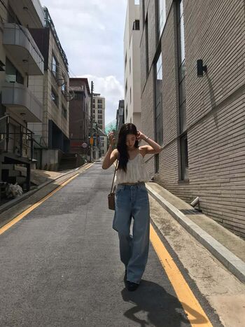lia_loves___