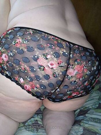 Mandy_Mounds