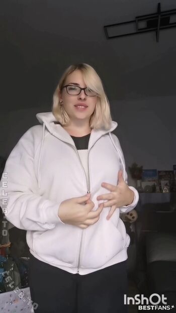 Michelle__