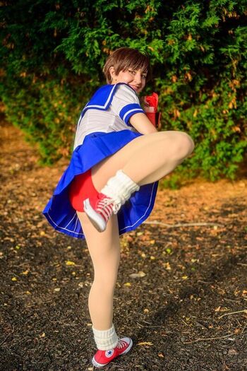 mimidoescosplay