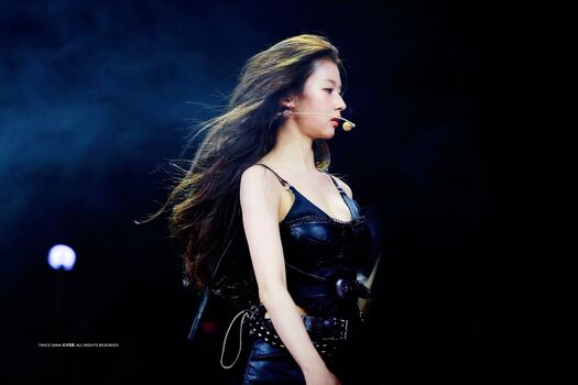 Minatozaki Sana