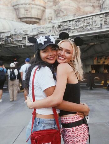 Natalie Alyn Lind