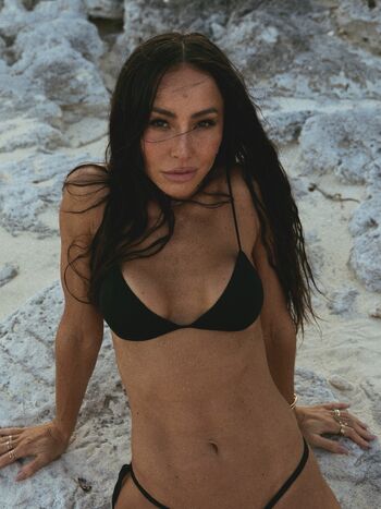 Sabrina Sato