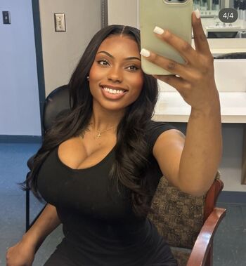 Samantha Marie
