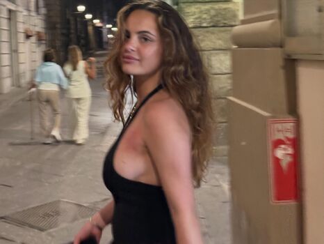 Sarabella Harris