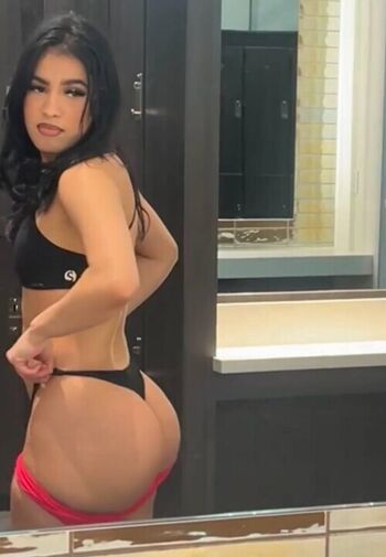 Slim Women With A Big Ass