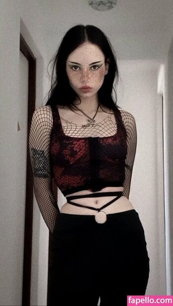 tightgoth
