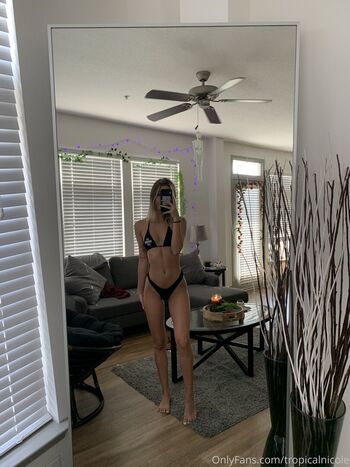 Tropicalnicole