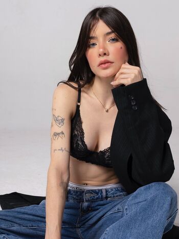 Vee Castro