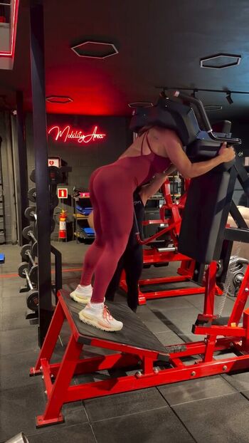Viviane Araujo