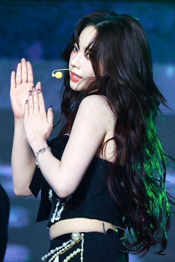 WomenK-pop