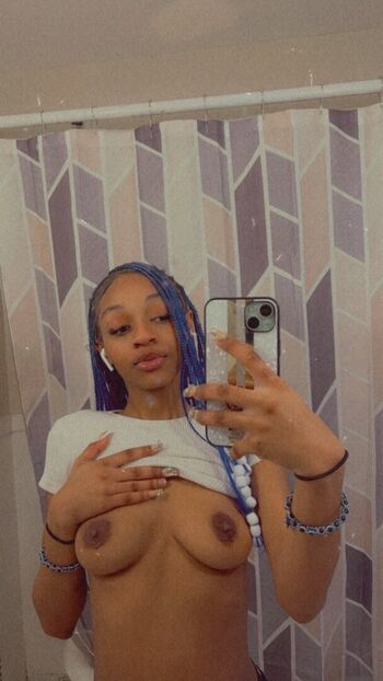 xx_zakiya