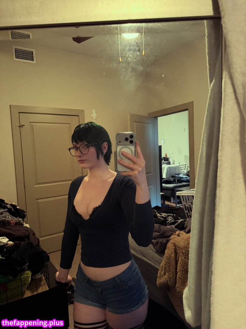 xxiluvkittyz Nude OnlyFans Photo #2